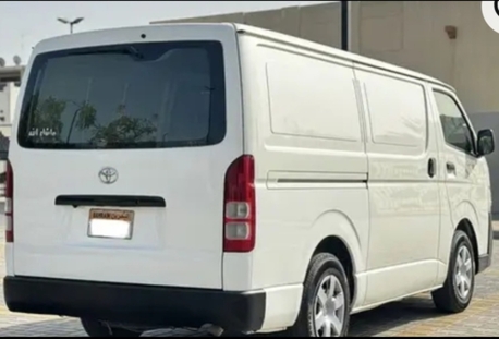 Toyota Hi-ace, 2015, Manual, 228000 Km, Toyota Hiace Cargo Goods Delivery Bus.