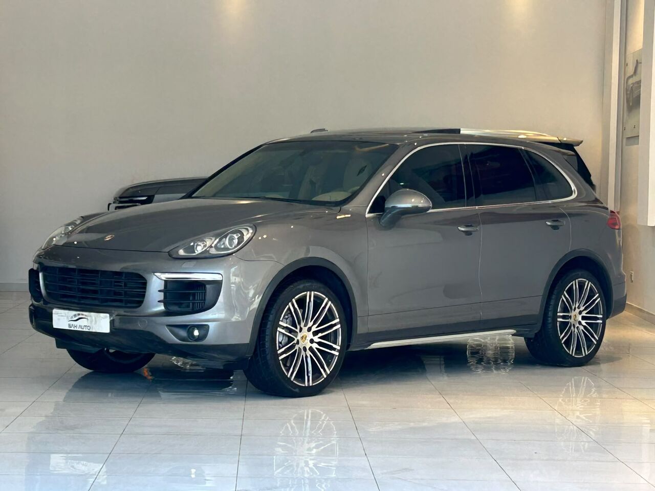 Bhd 8200, Porsche Cayenne S, 2016, Automatic, 152000 Km, Model For Sale